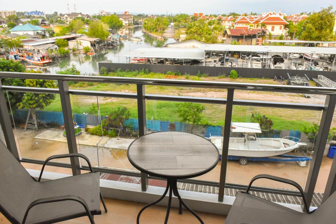 Whale Marina Condominium На Джомтьен Номер фото